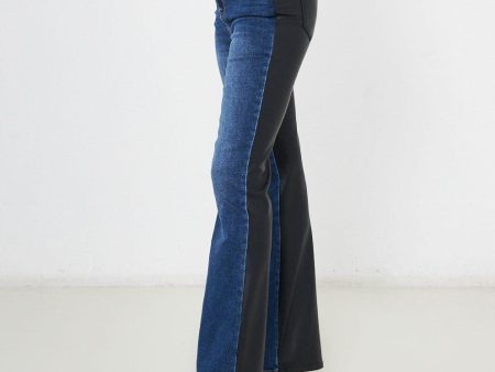 Jeans retro effetto pelle Hot on Sale